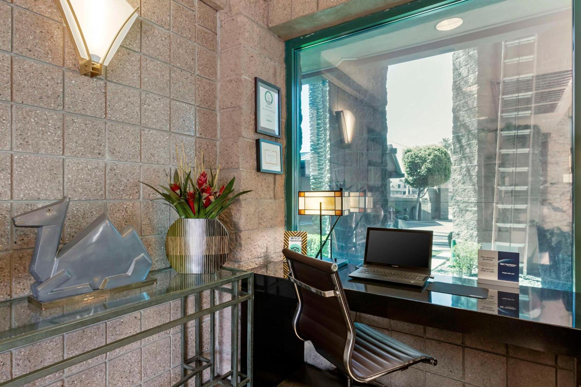 Best Western Plus Sundial Σκότσντεϊλ Εξωτερικό φωτογραφία